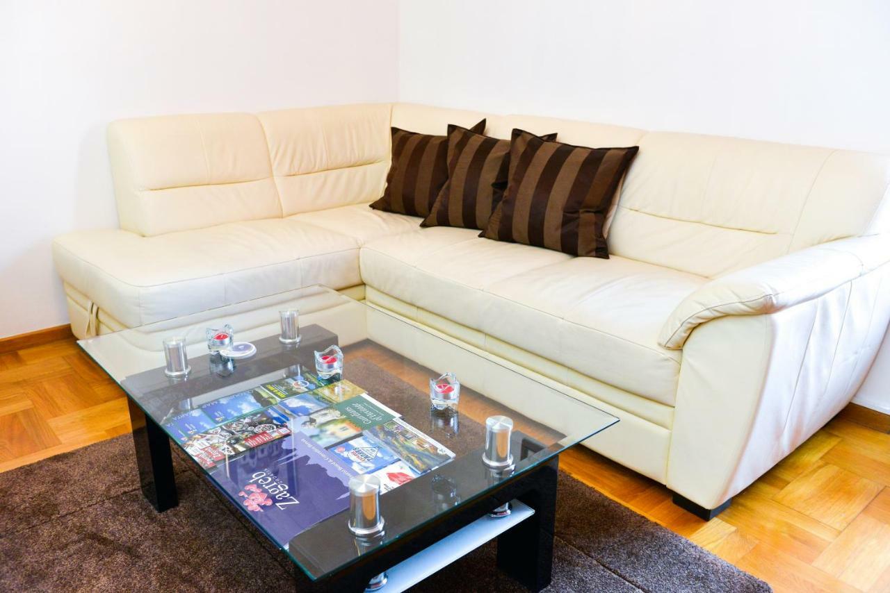 F&T Apartment-Place2Be Zagabria Esterno foto