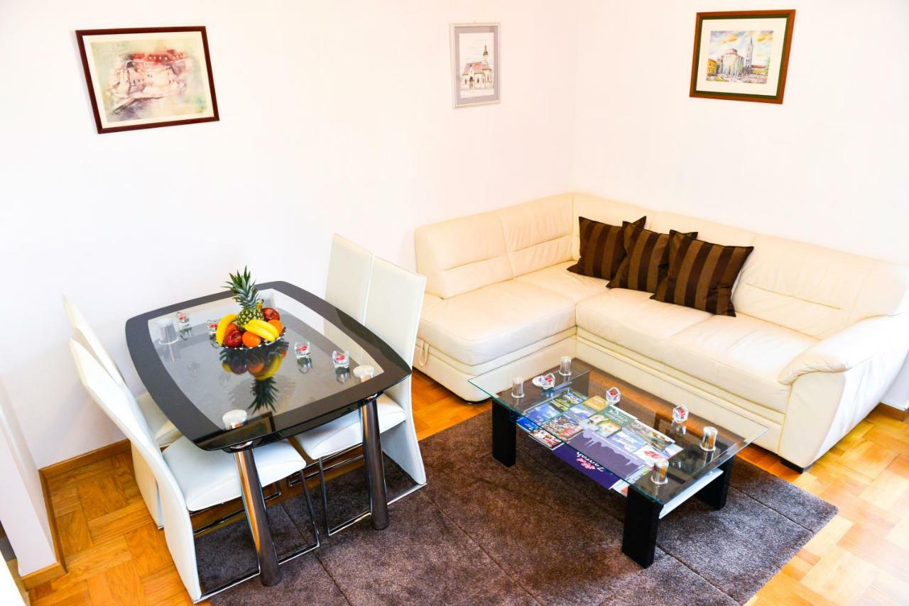 F&T Apartment-Place2Be Zagabria Esterno foto